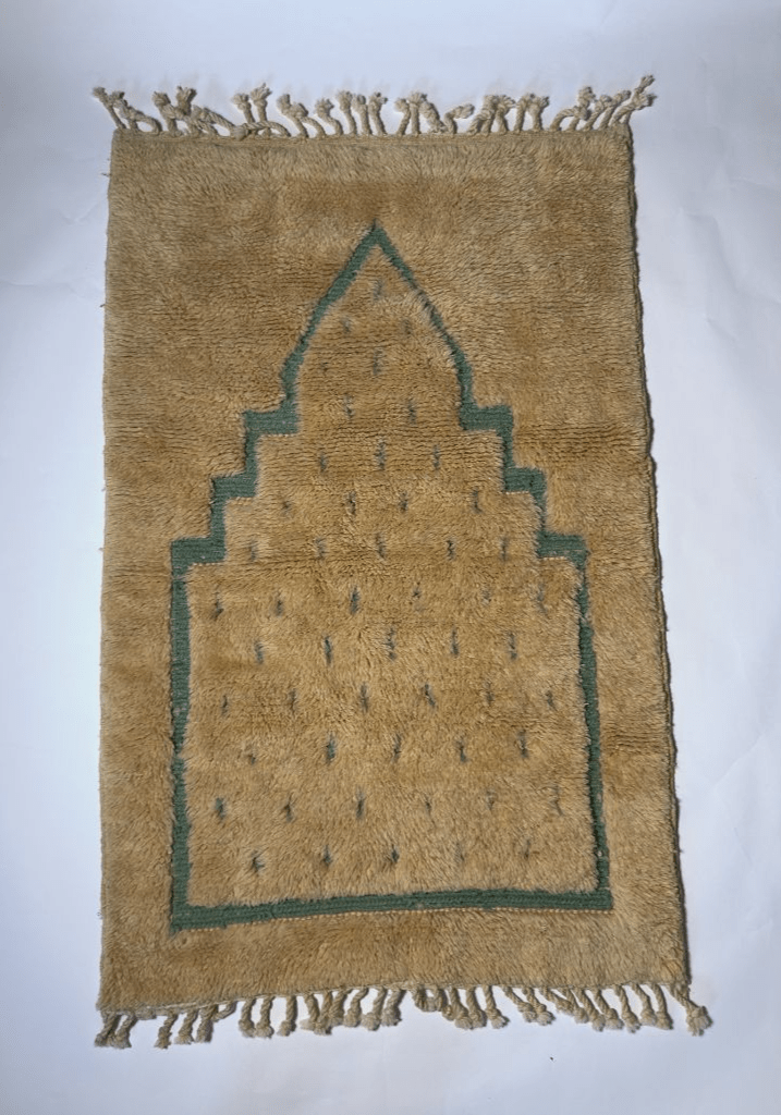 Moroccan Prayer Rug | 2.5" x 4"