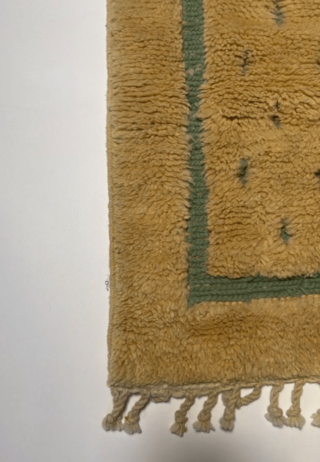 Moroccan Prayer Rug | 2.5" x 4"