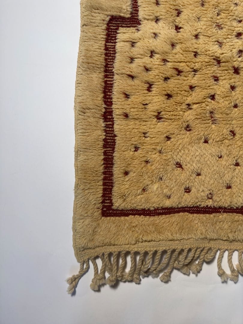 Moroccan Prayer Rug | 2.5" x 4"