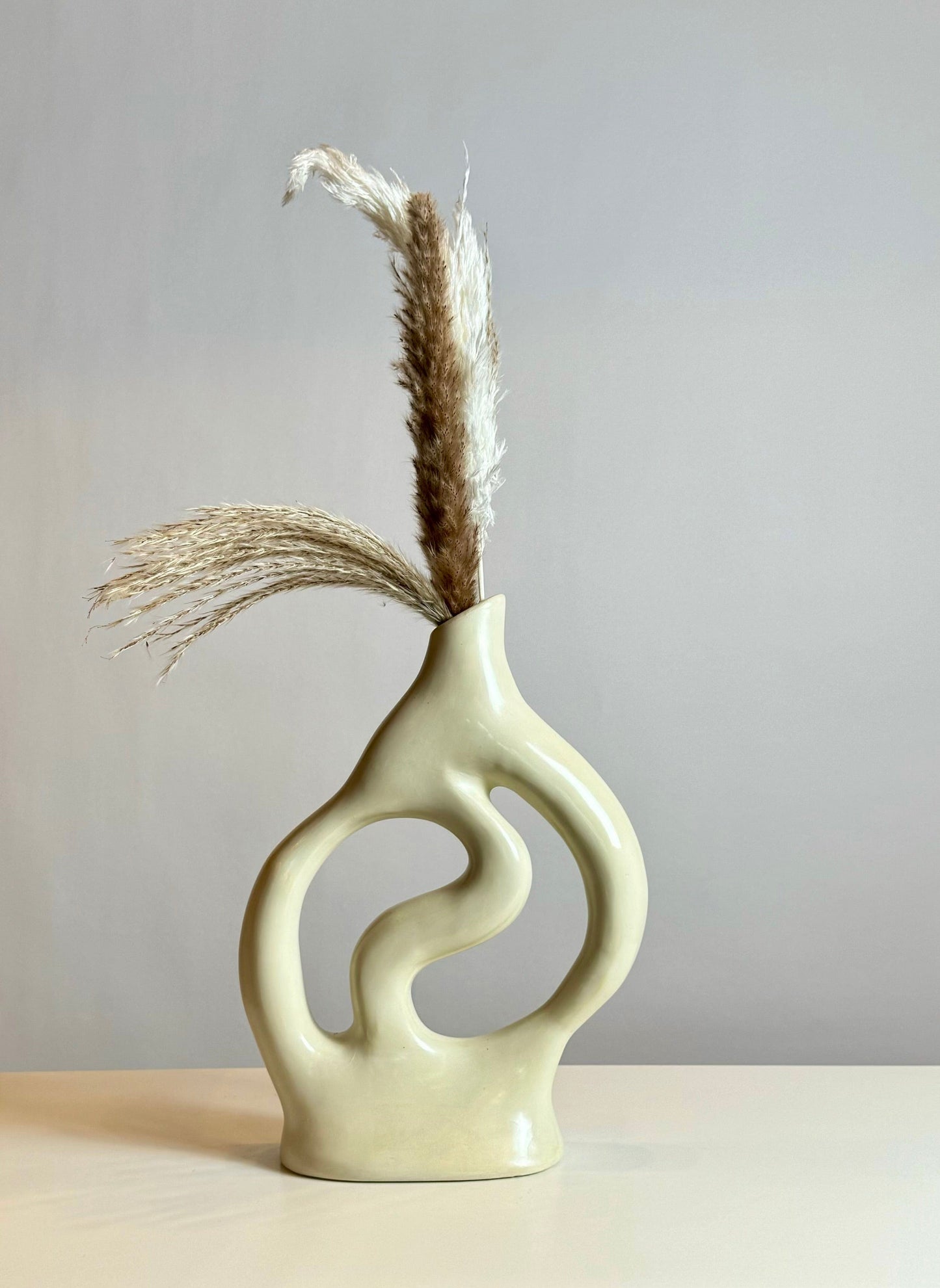 Aksil Vase