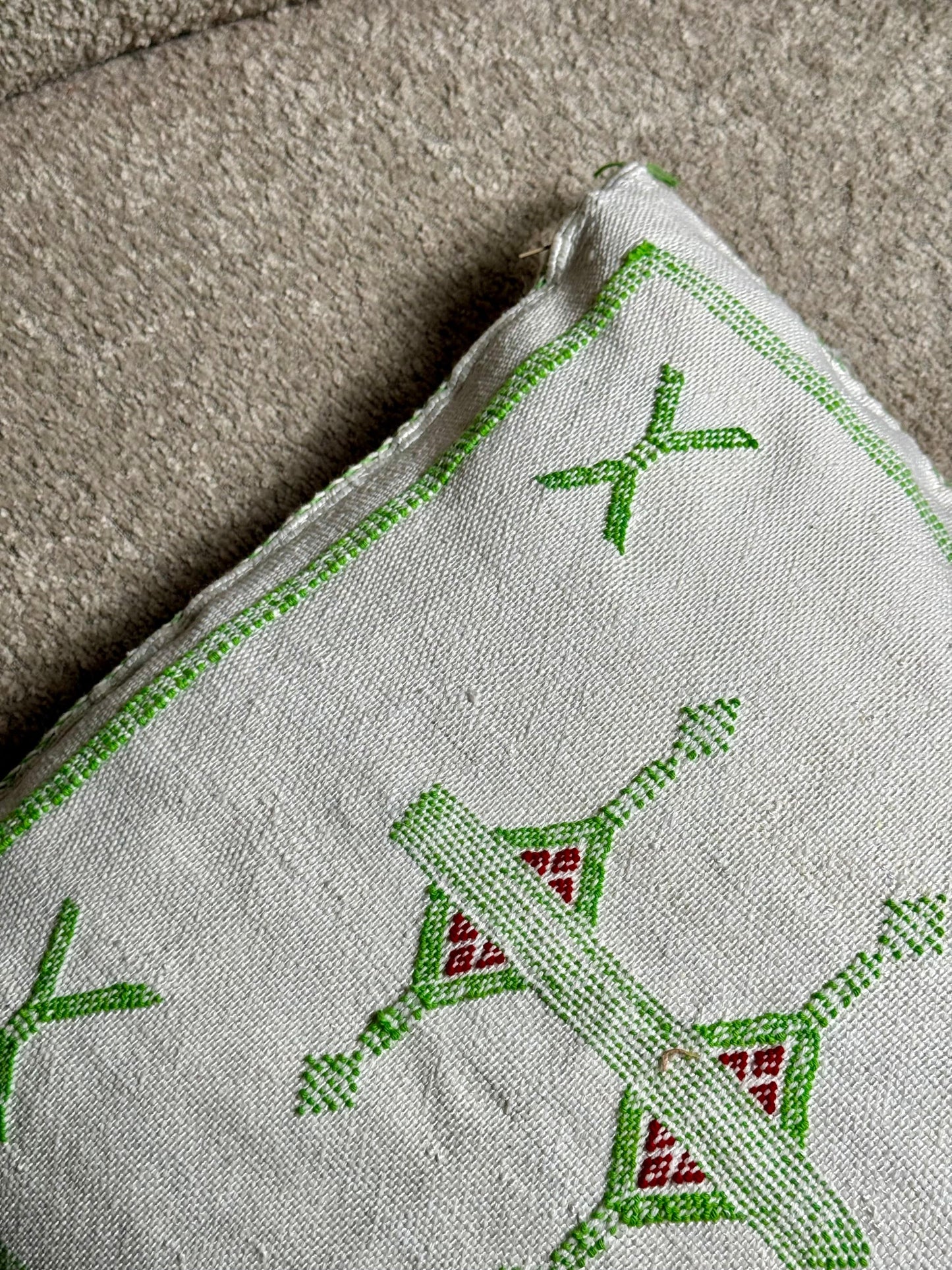 Cactus Silk Pillow | White