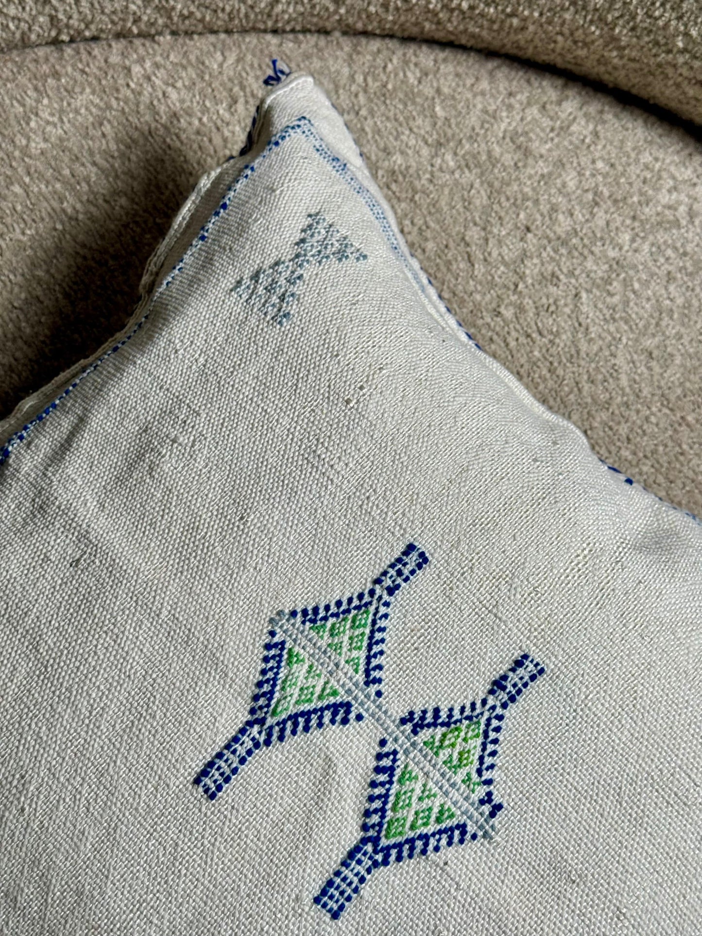 Cactus Silk Pillow | White