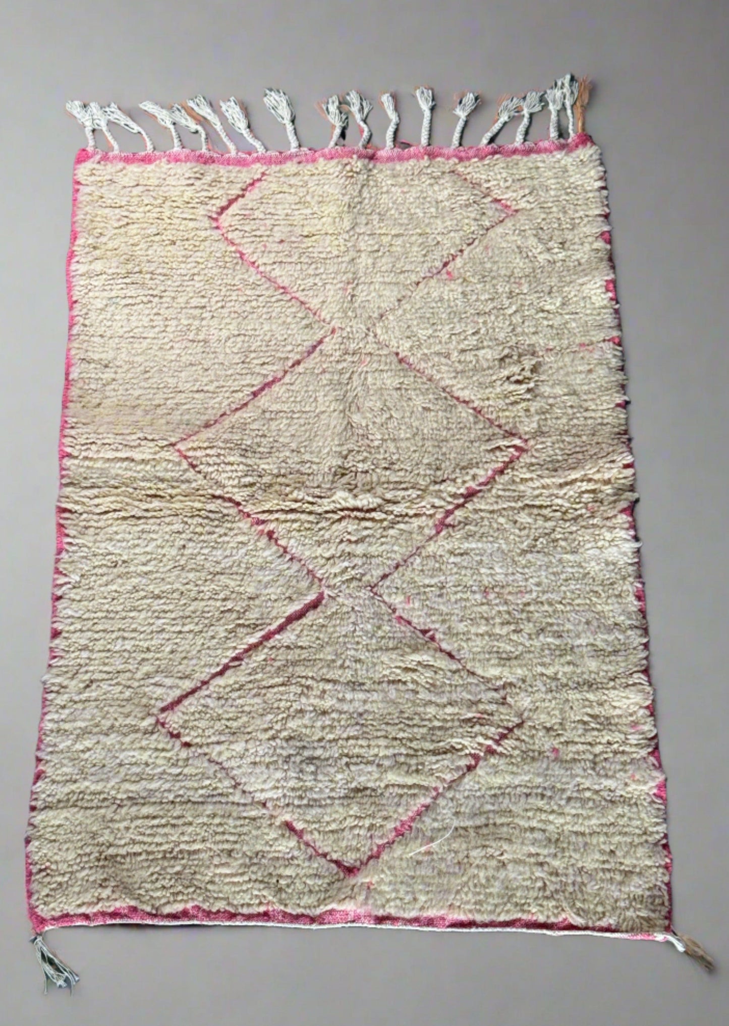 Beni Mellal Moroccan Rug | 3’3” x 4'9’5”