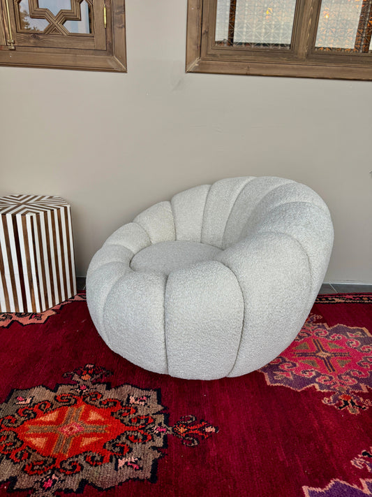 Aylal Lounge Chair
