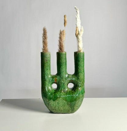 Tagh-moort Vase