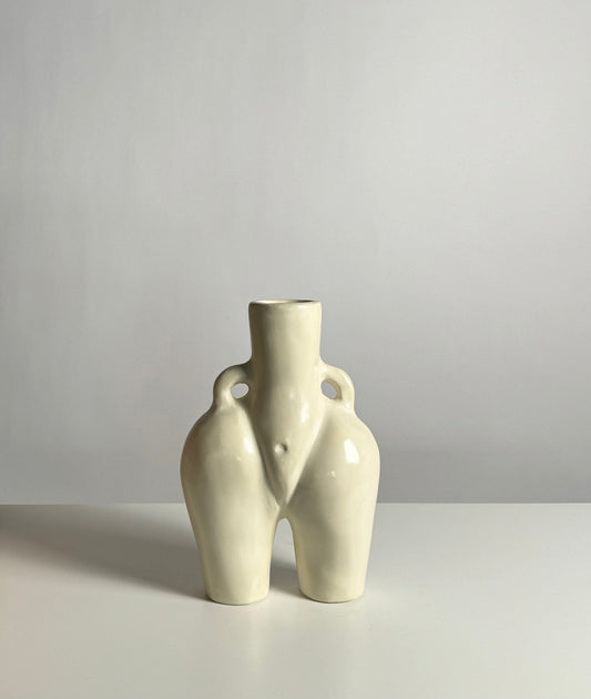 Curved Forma Vase